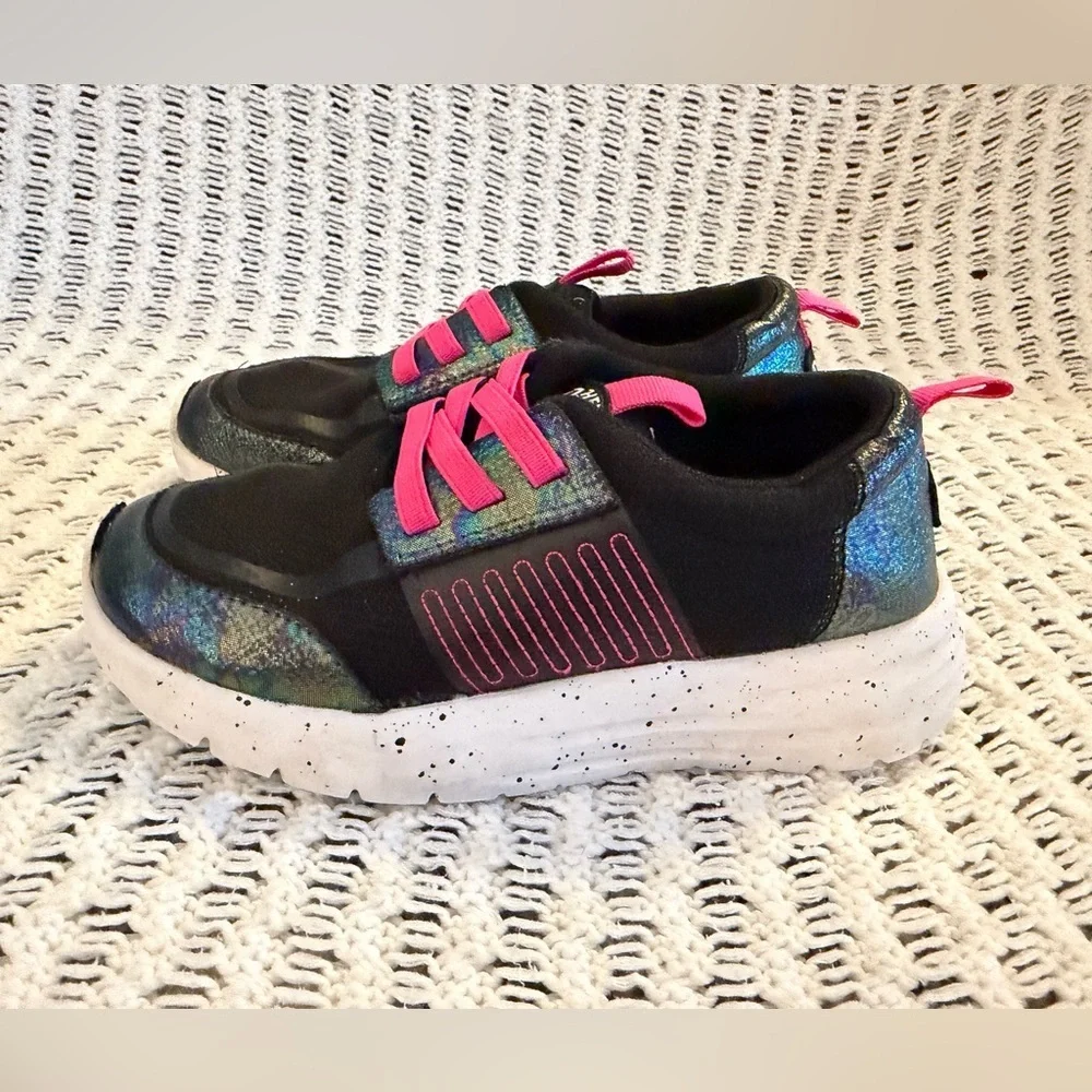 HEY DUDE Gently Used Sirocco Play Pink Black Shimmer Sneaker Shoes Kids Size 1
